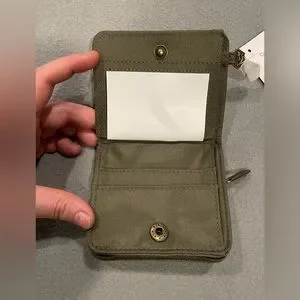 thirty-one | Bags | Thirtyone Clip N Zip Wallet Small Vintage Olive ...